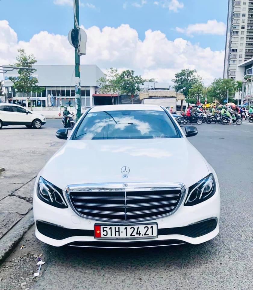 Vip Cars Bao Duong cho thuê xe Vip Mercedes 24/6/2021