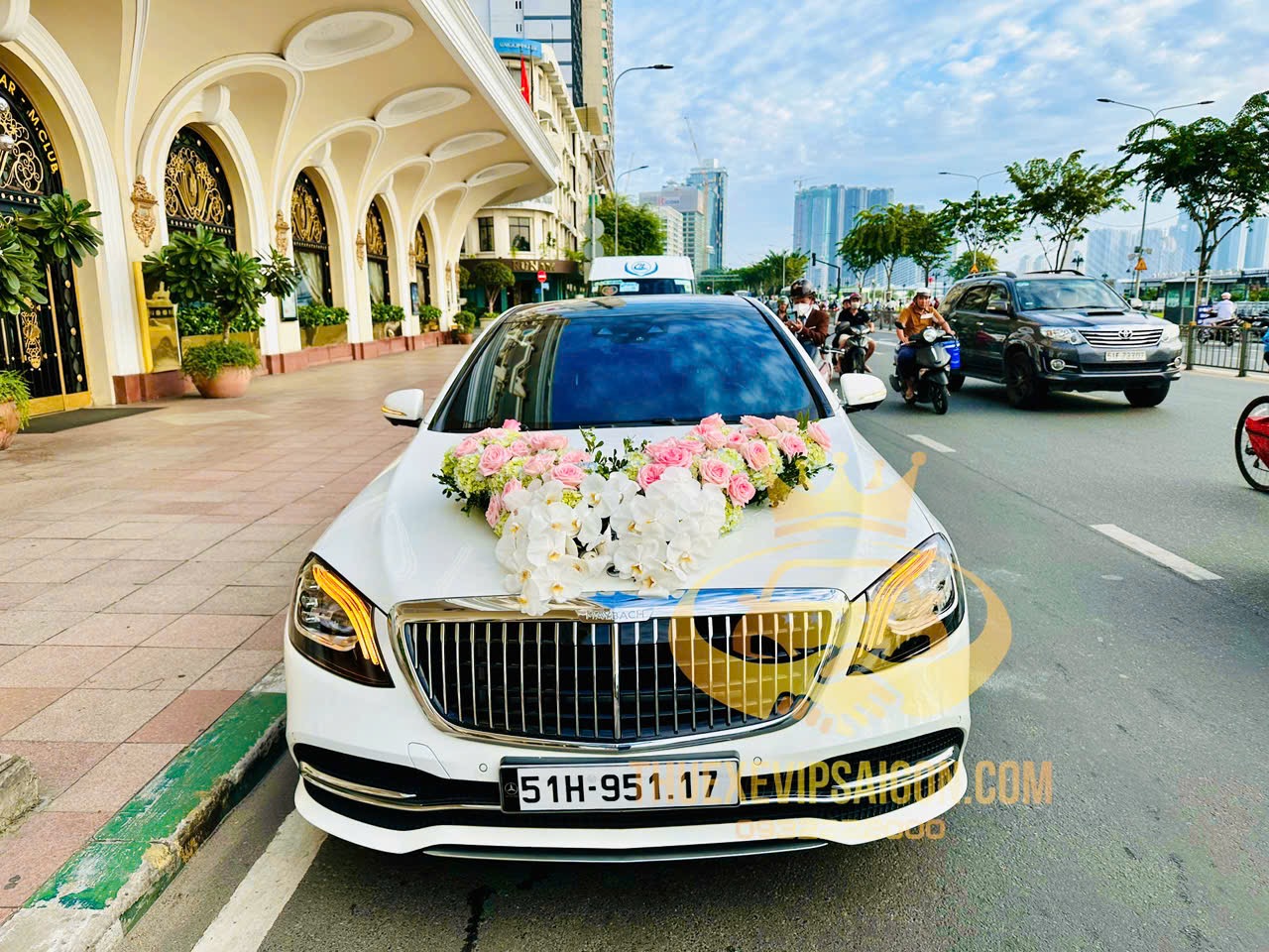 Tập đoàn Bảo Dương cho thuê xe cưới Mercedes ngày 6/5/2025